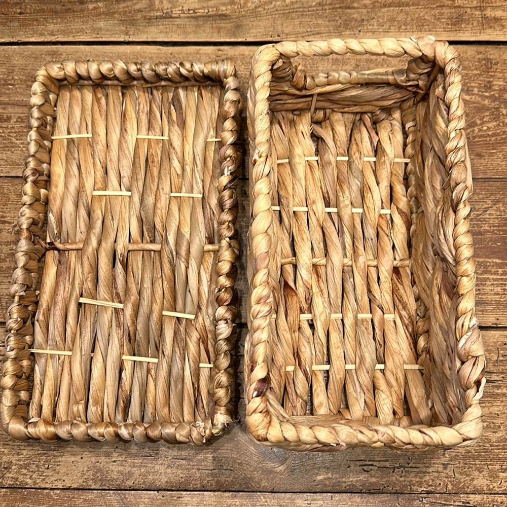 Woven Basket with Lid - Picture 4 of 5